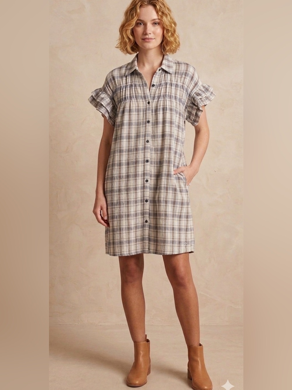 The Mint Casual Button-Down Plaid Shirt Dress - Cream & Gray